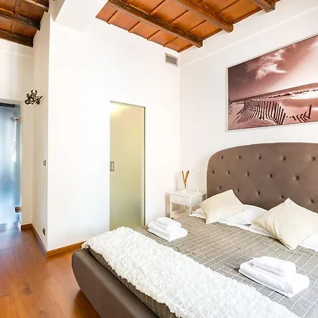 Daire The Hide Trastevere *